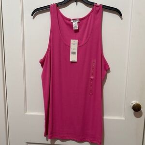 Hannah Woman Ribbed Scoop Tank NWT